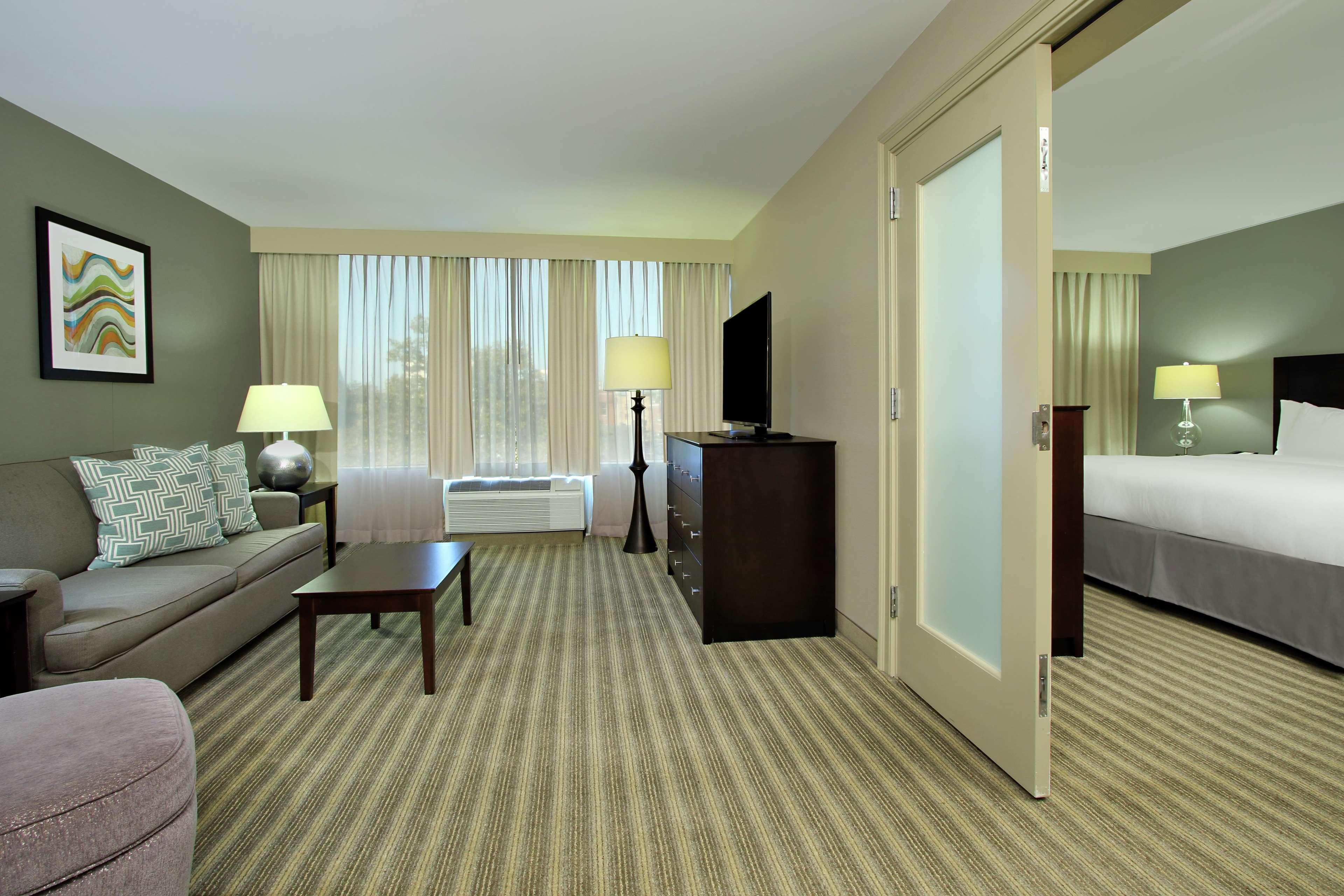 Hotel Doubletree By Hilton Newark Exterior foto