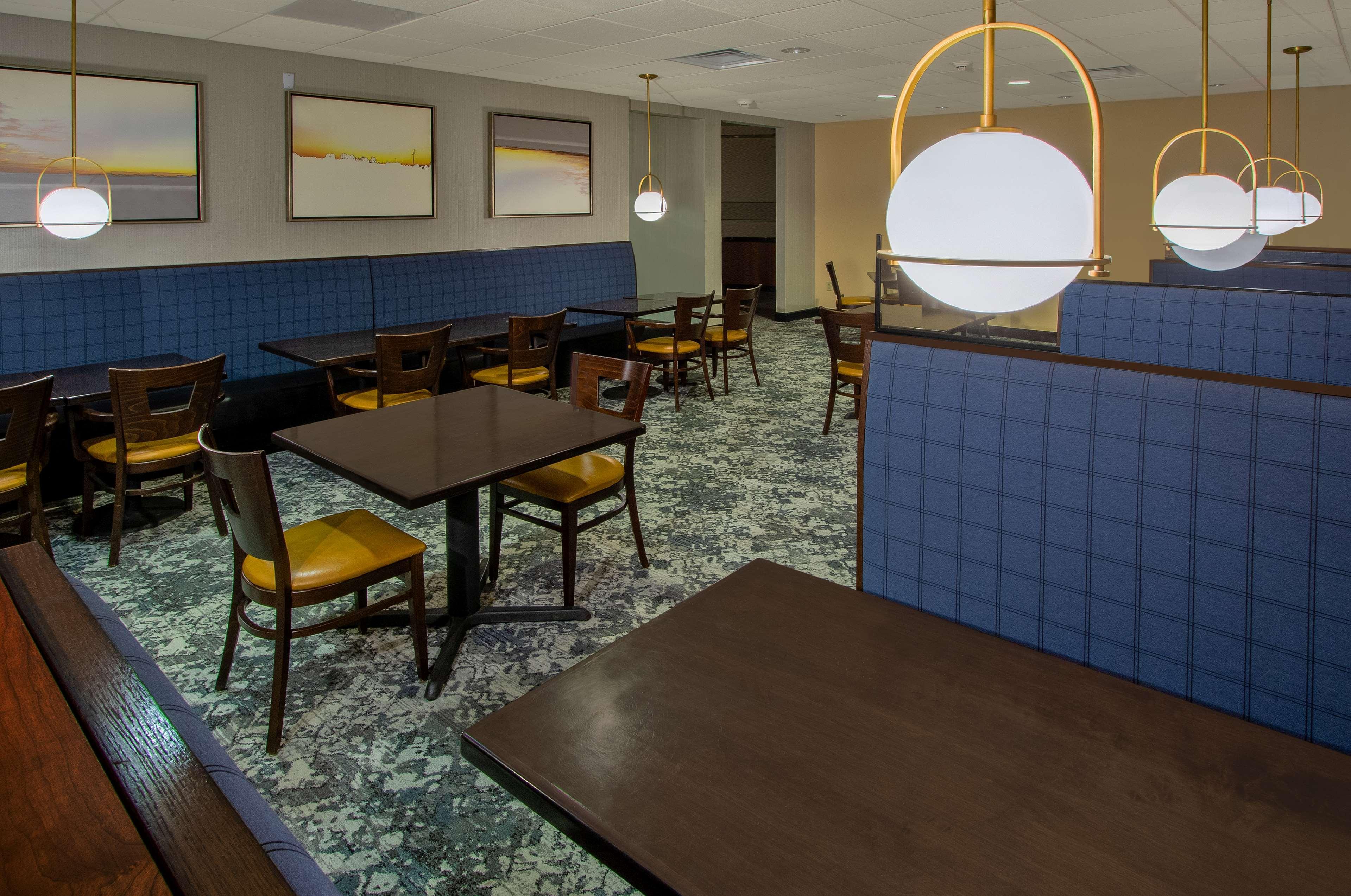 Hotel Doubletree By Hilton Newark Exterior foto