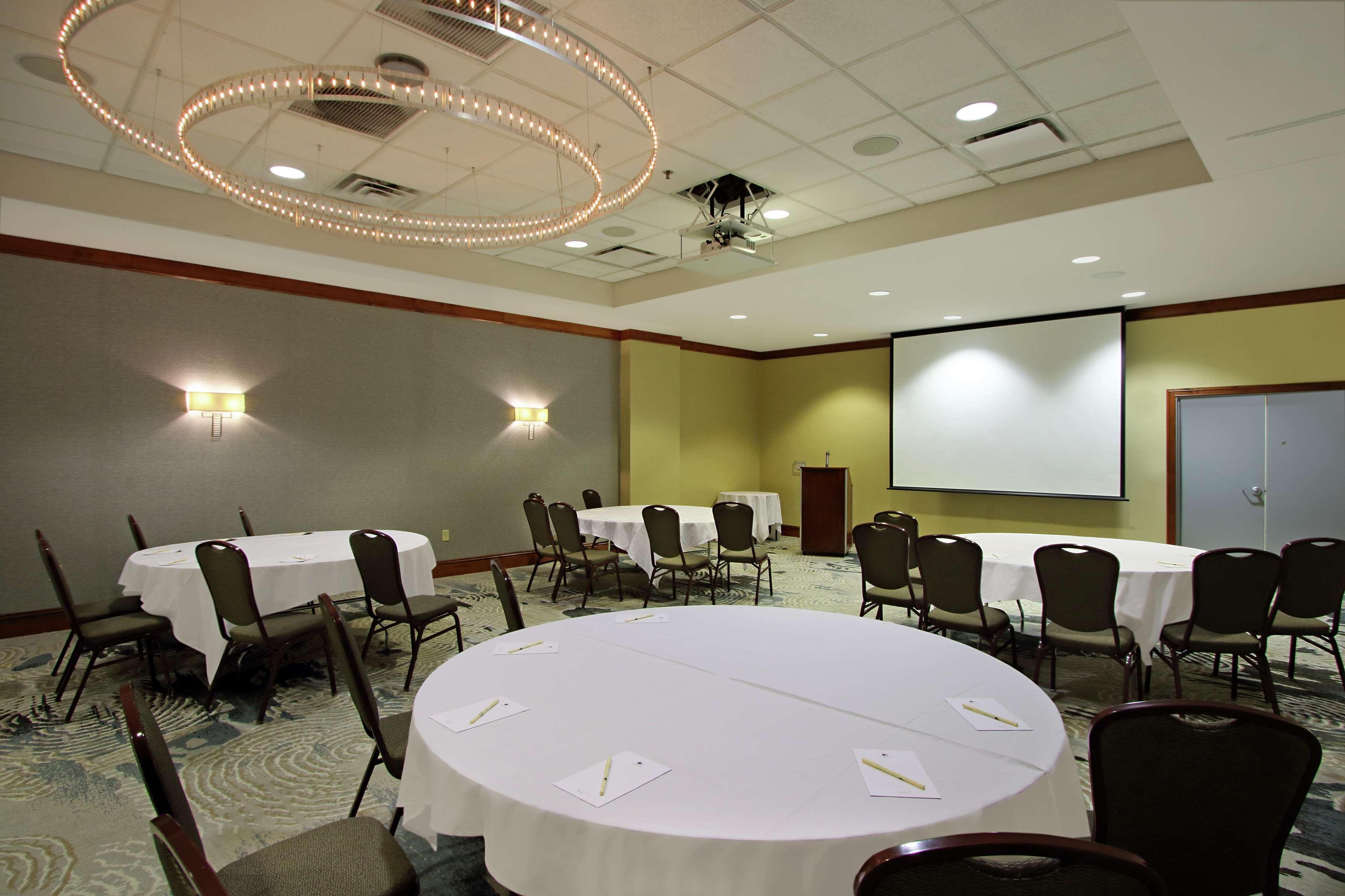 Hotel Doubletree By Hilton Newark Exterior foto